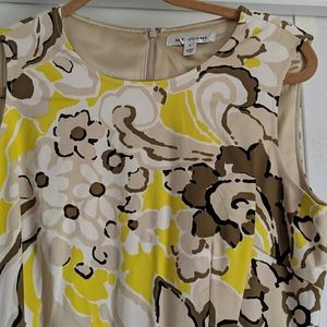 St John size 8 sun dress sleeveless